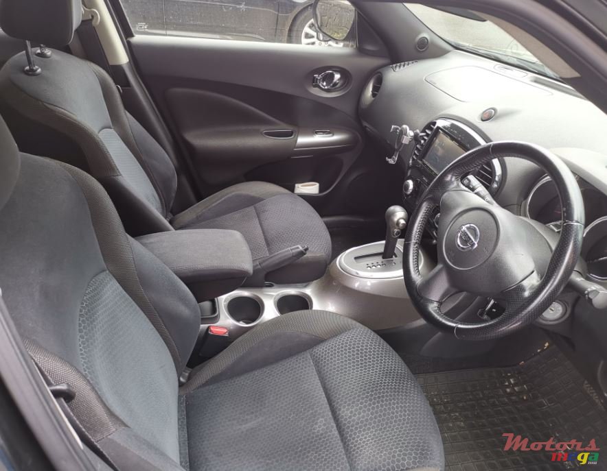 2011' Nissan Juke photo #2