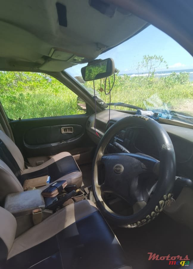 2008' ZX Admiral photo #3