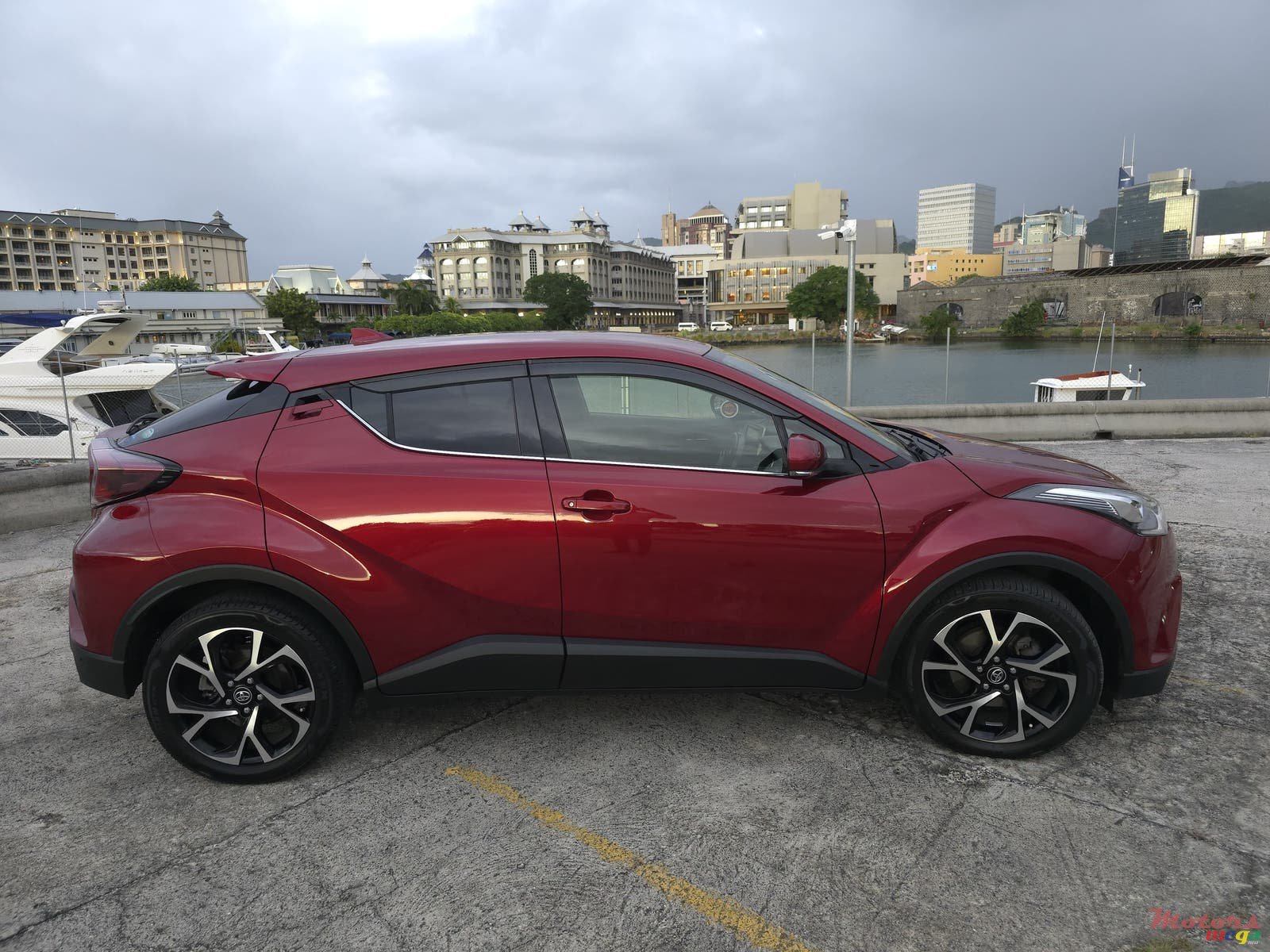 2017' Toyota C-HR photo #1