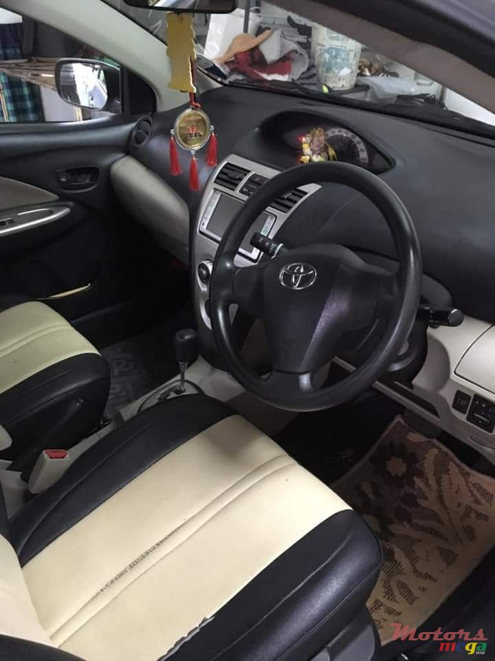 2008' Toyota photo #3