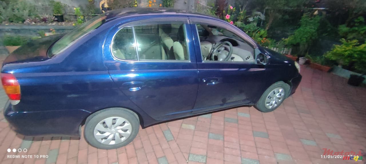 2005' Toyota Platz Nil photo #7