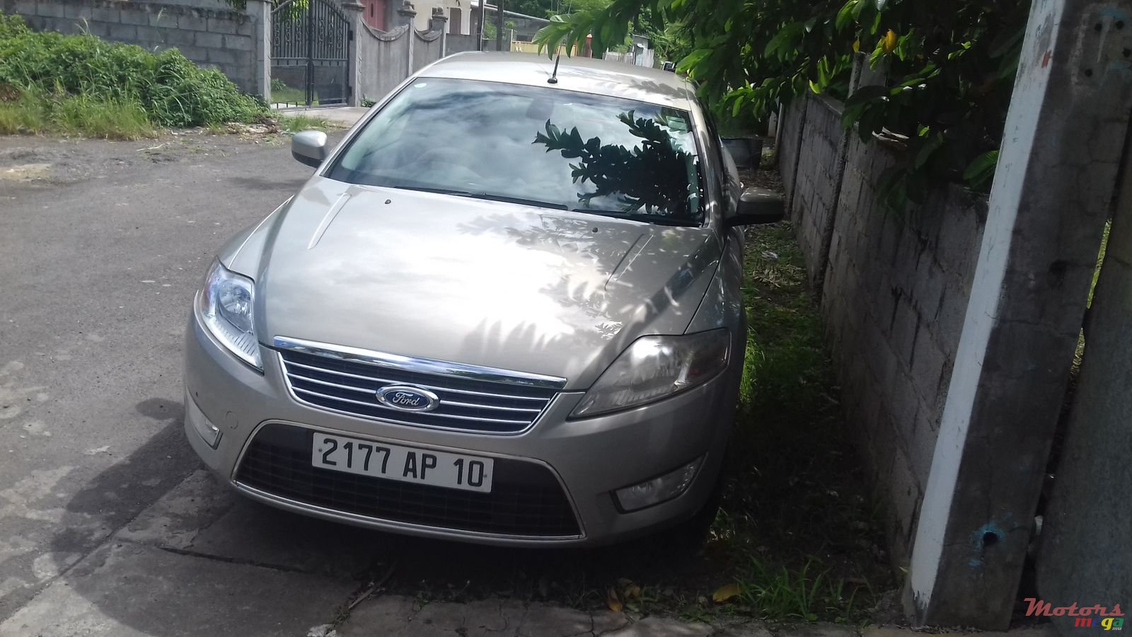 2010' Ford Mondeo photo #1