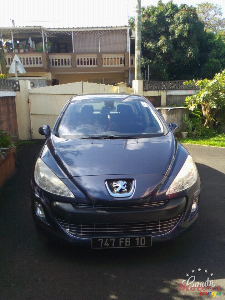 2010' Peugeot 308 photo #1