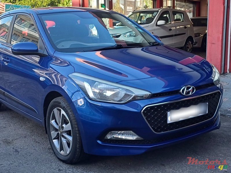 2016' Hyundai i20 photo #1