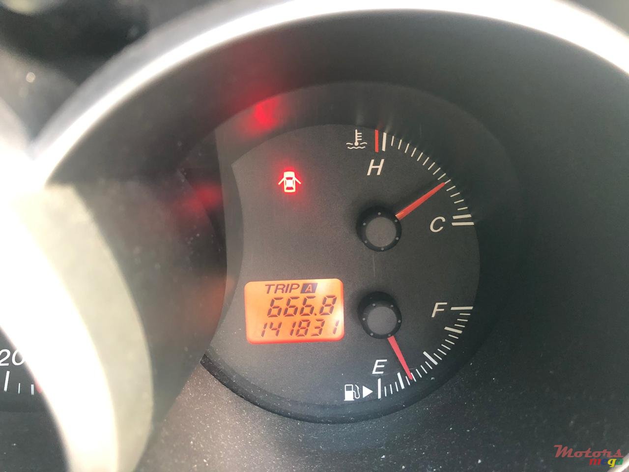 2004' Mazda 3 photo #3