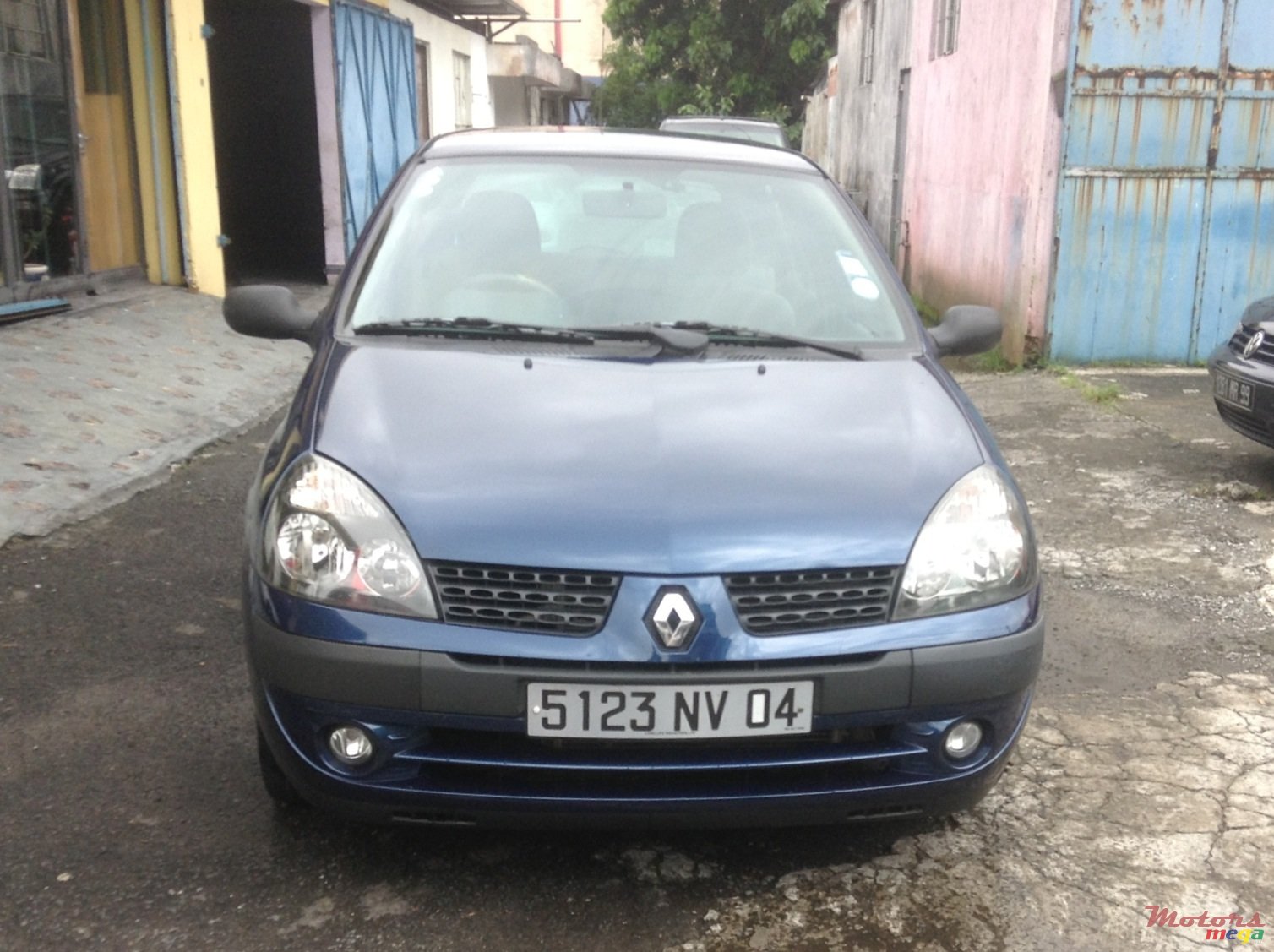 2004' Renault Clio photo #1