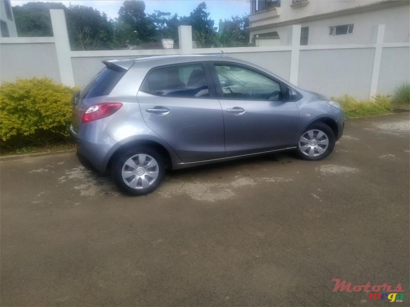 2013' Mazda Demio photo #4