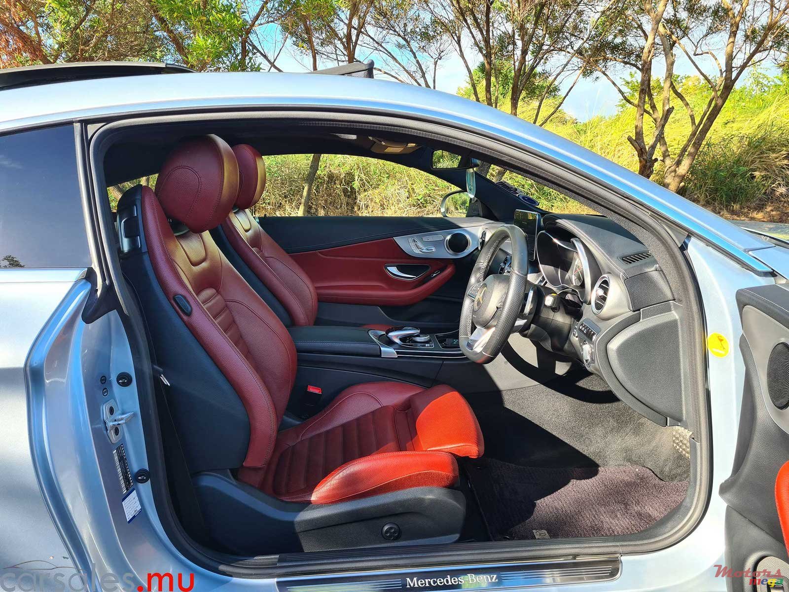 2016' Mercedes-Benz C 180 Coupé AMG photo #5