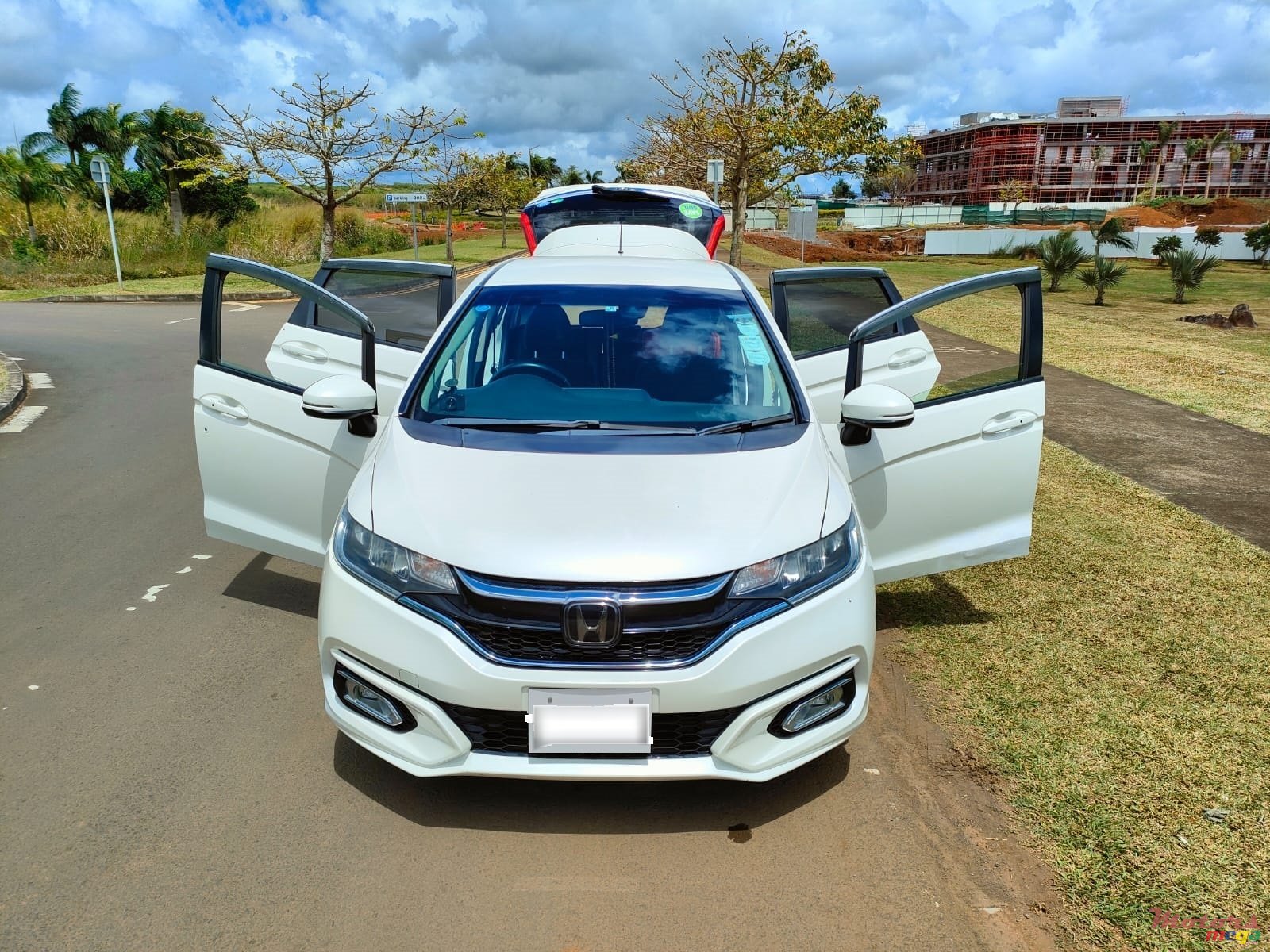 2017' Honda Fit photo #1