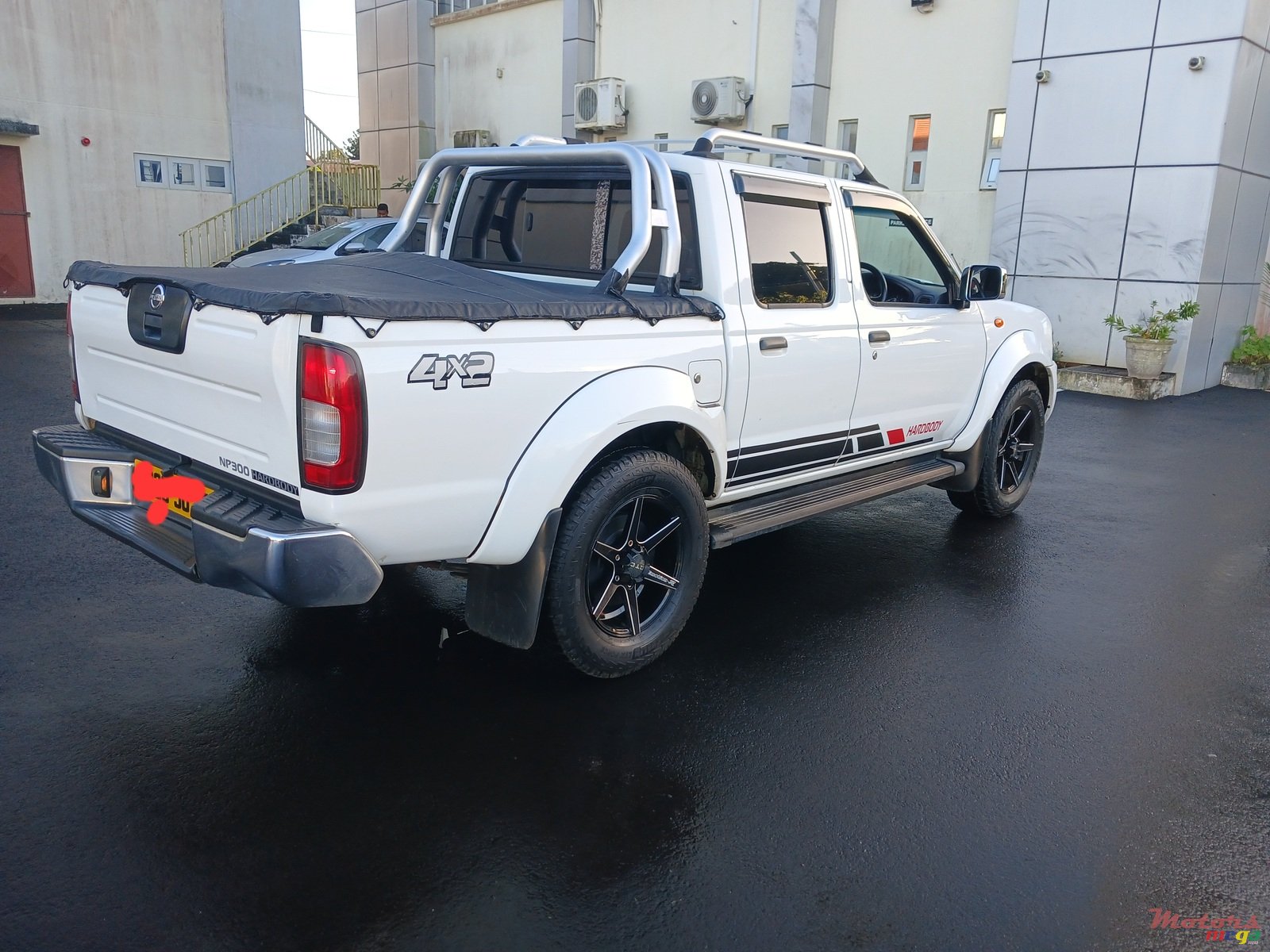 2018' Nissan photo #5