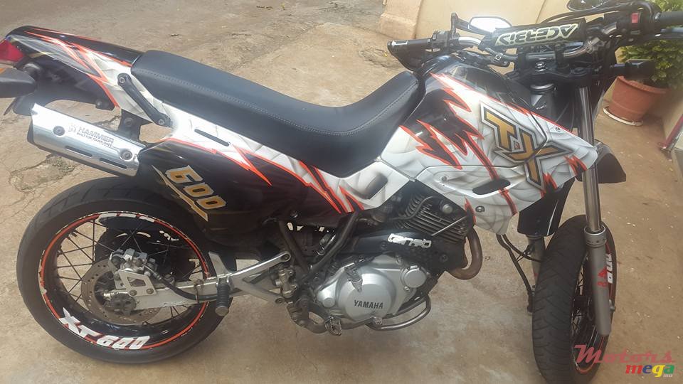 2001' Yamaha xt super motard photo #1