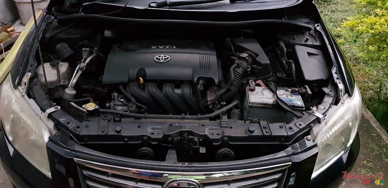 2009' Toyota Axio photo #4