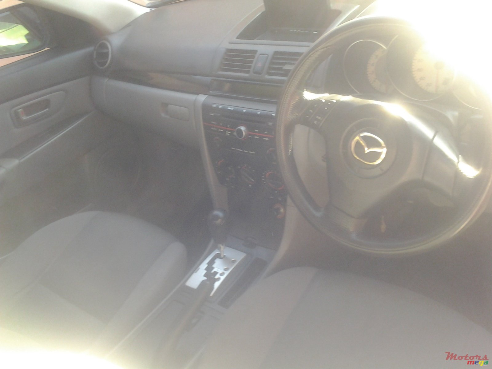 2006' Mazda Axela photo #3