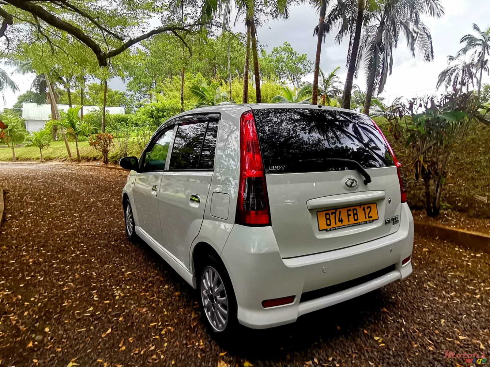 2012' Perodua Viva Elite photo #6