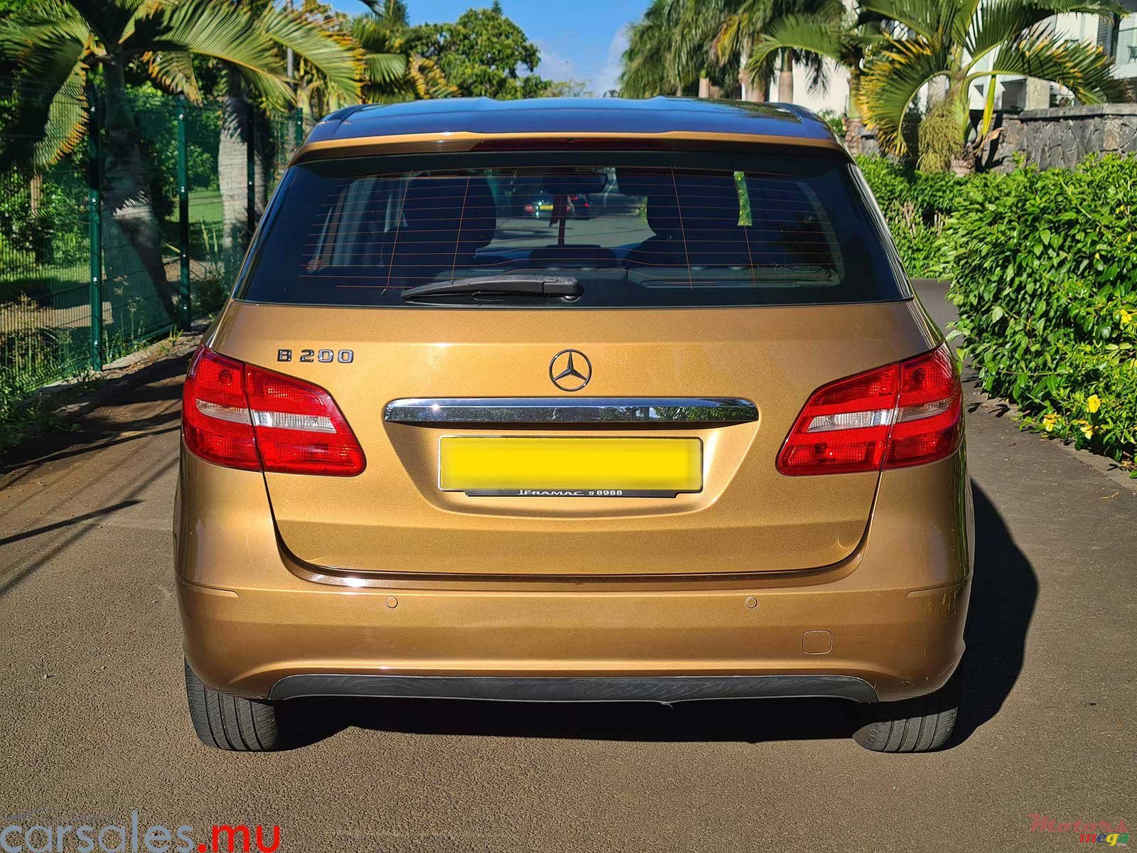 2014' Mercedes-Benz B 200 photo #5