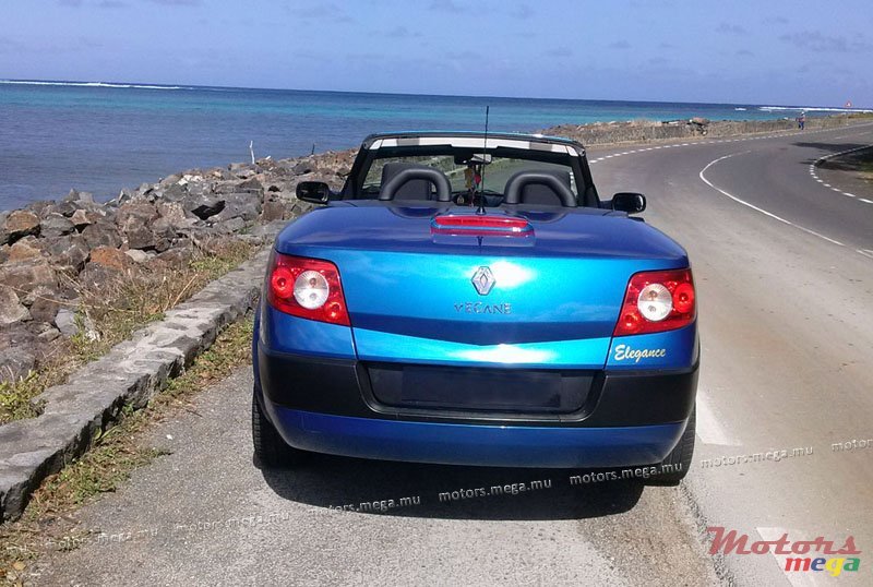 2006' Renault Megane Cabriolet Karmann Edition photo #3