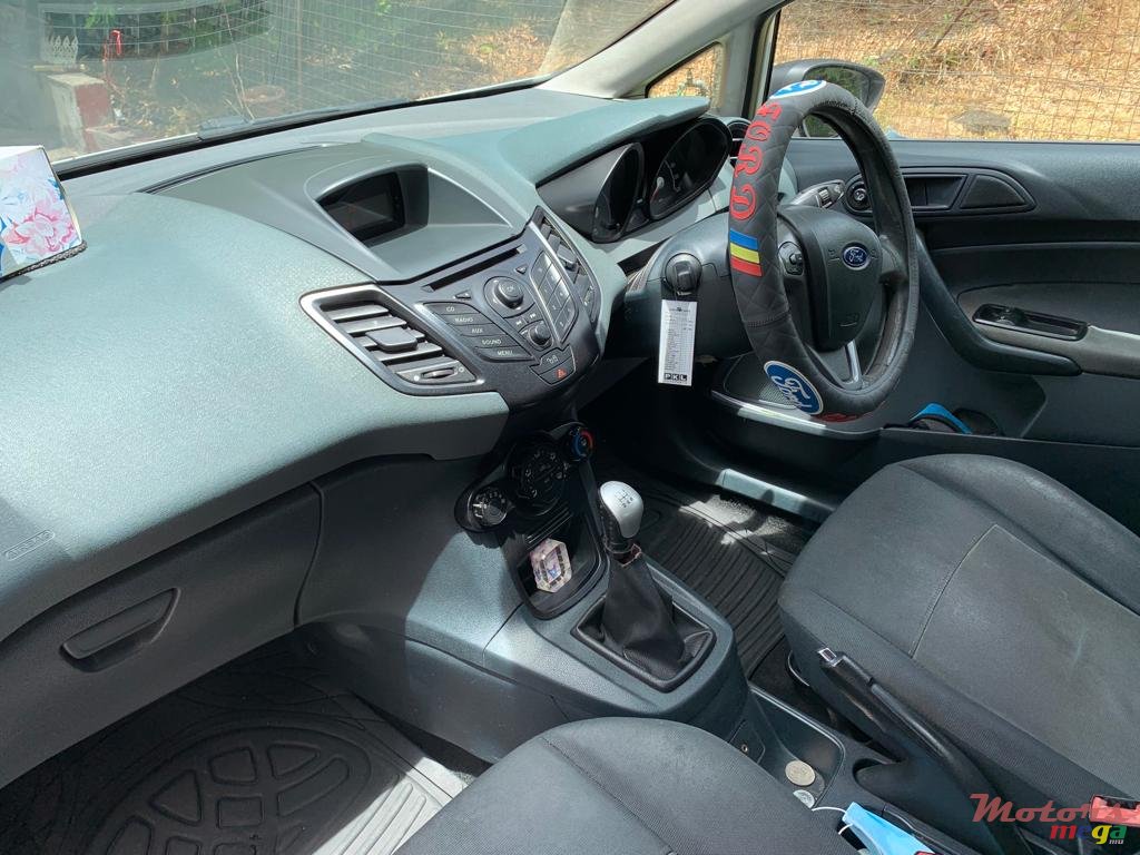 2010' Ford Fiesta NO photo #5