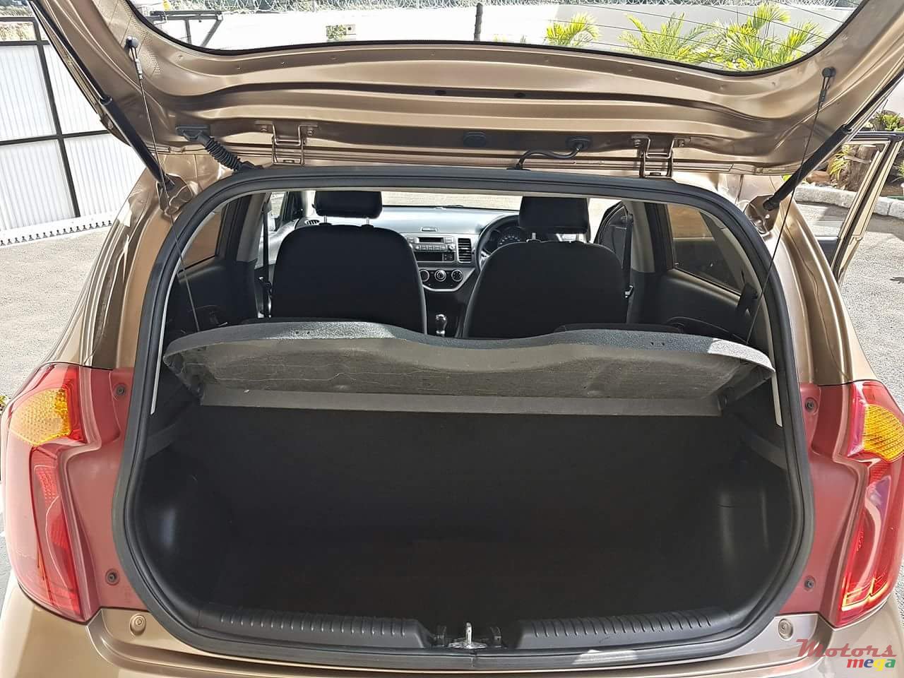 2012' Kia Picanto photo #6