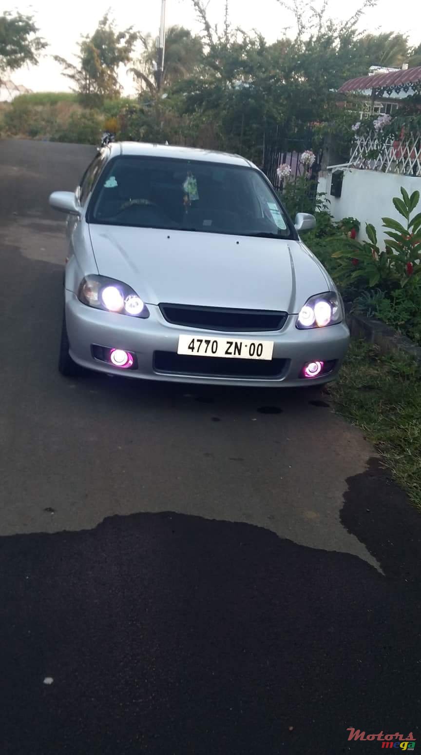 2000' Honda photo #4