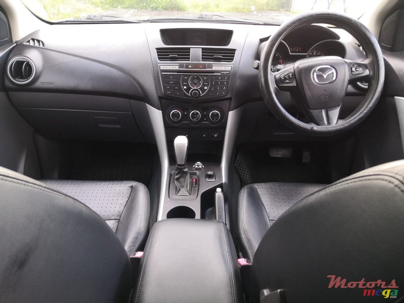 2015' Mazda BT-50 Automatic 4x4 3.2 photo #4