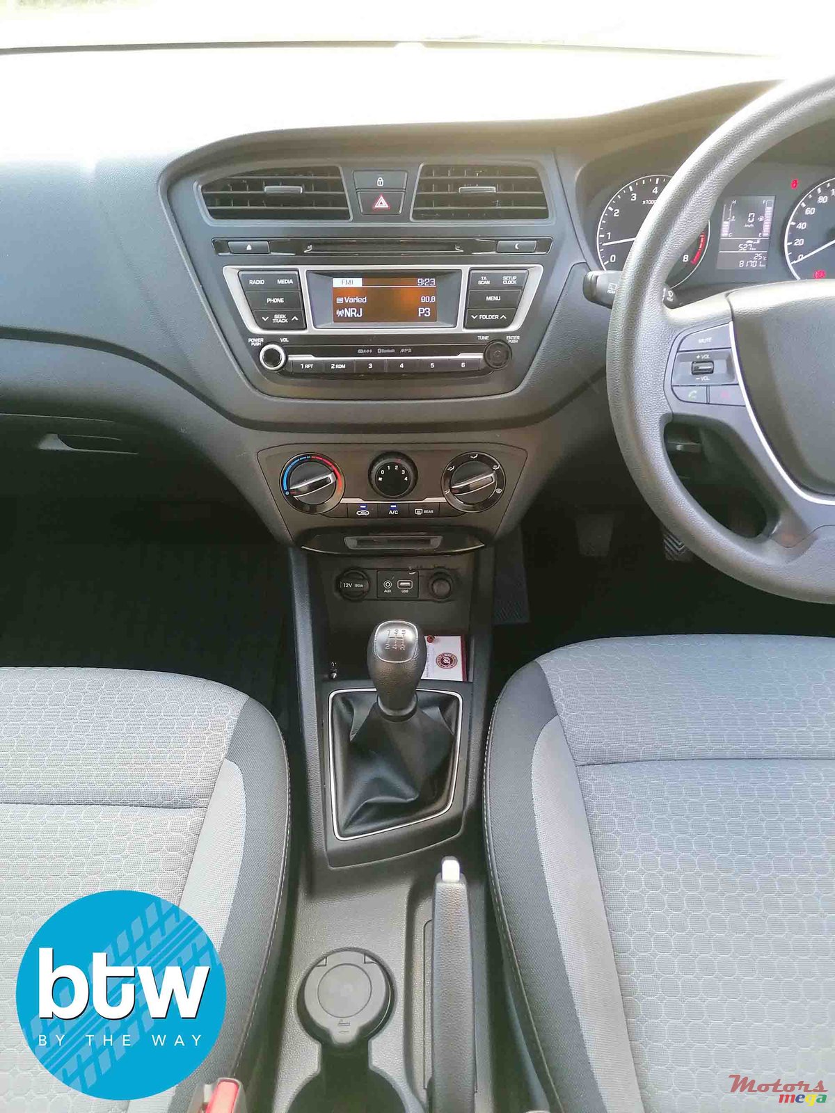 2017' Hyundai i20 photo #5