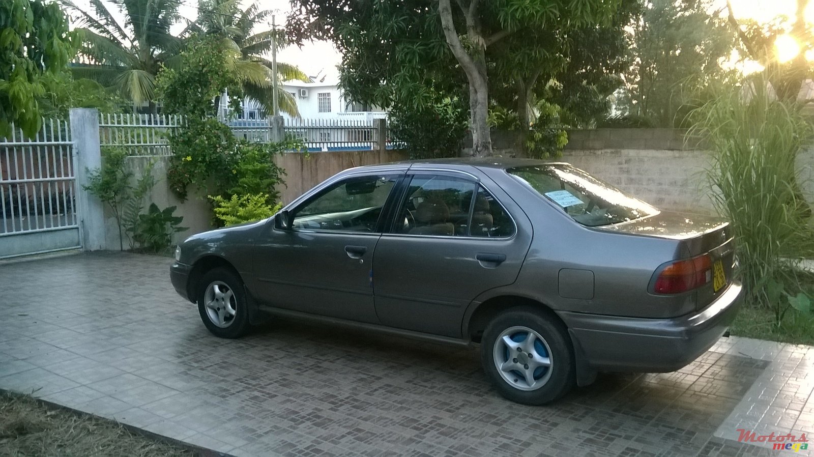 1996' Nissan Sunny photo #2