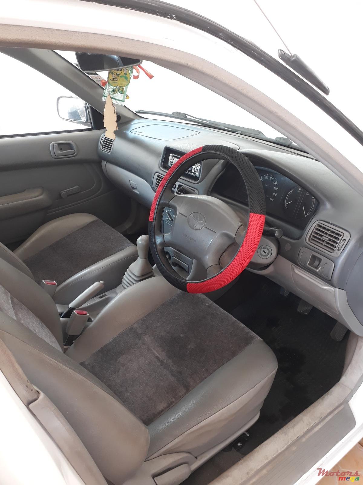 1999' Toyota Corolla photo #3