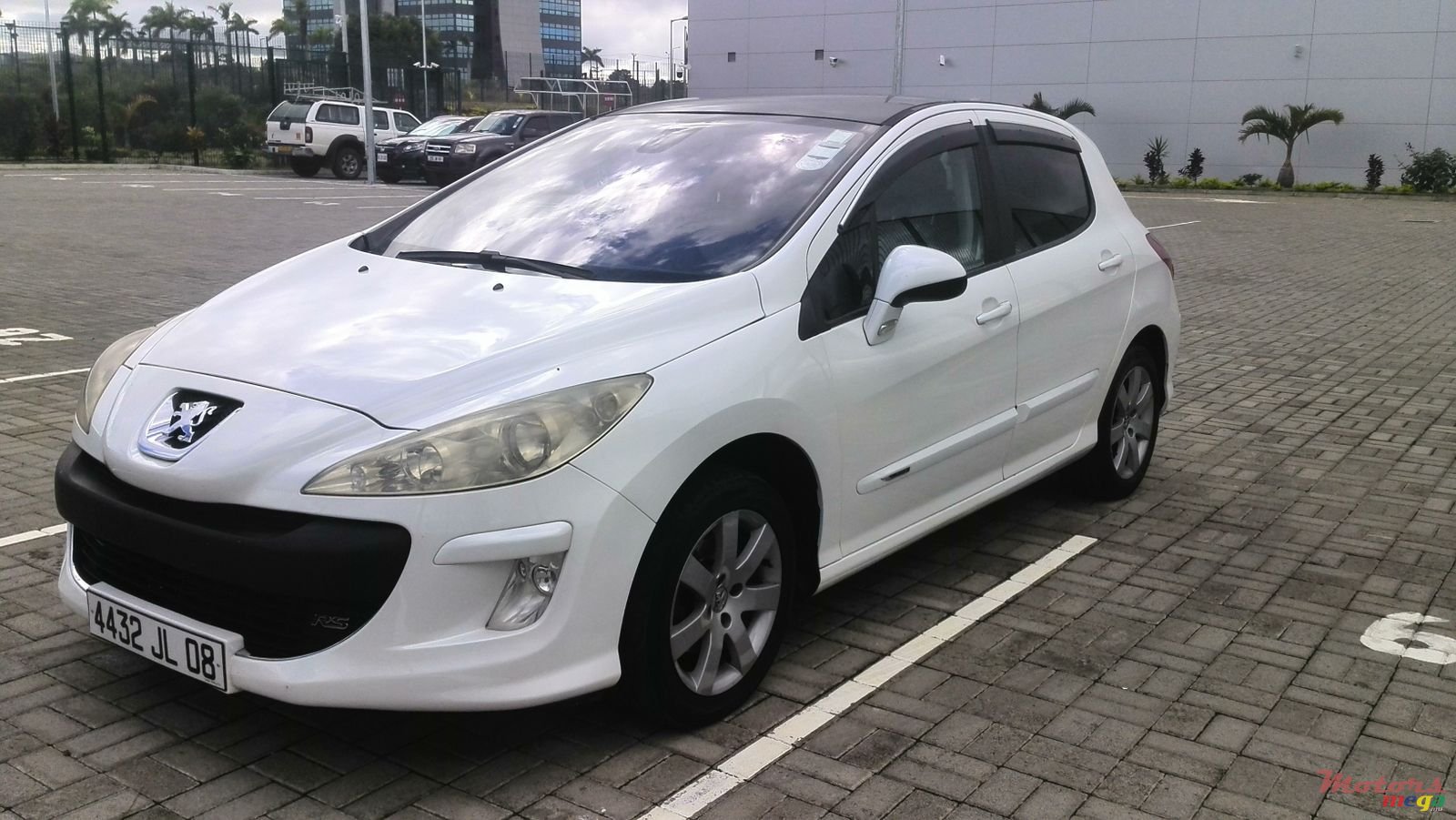2008' Peugeot 308 nil photo #2