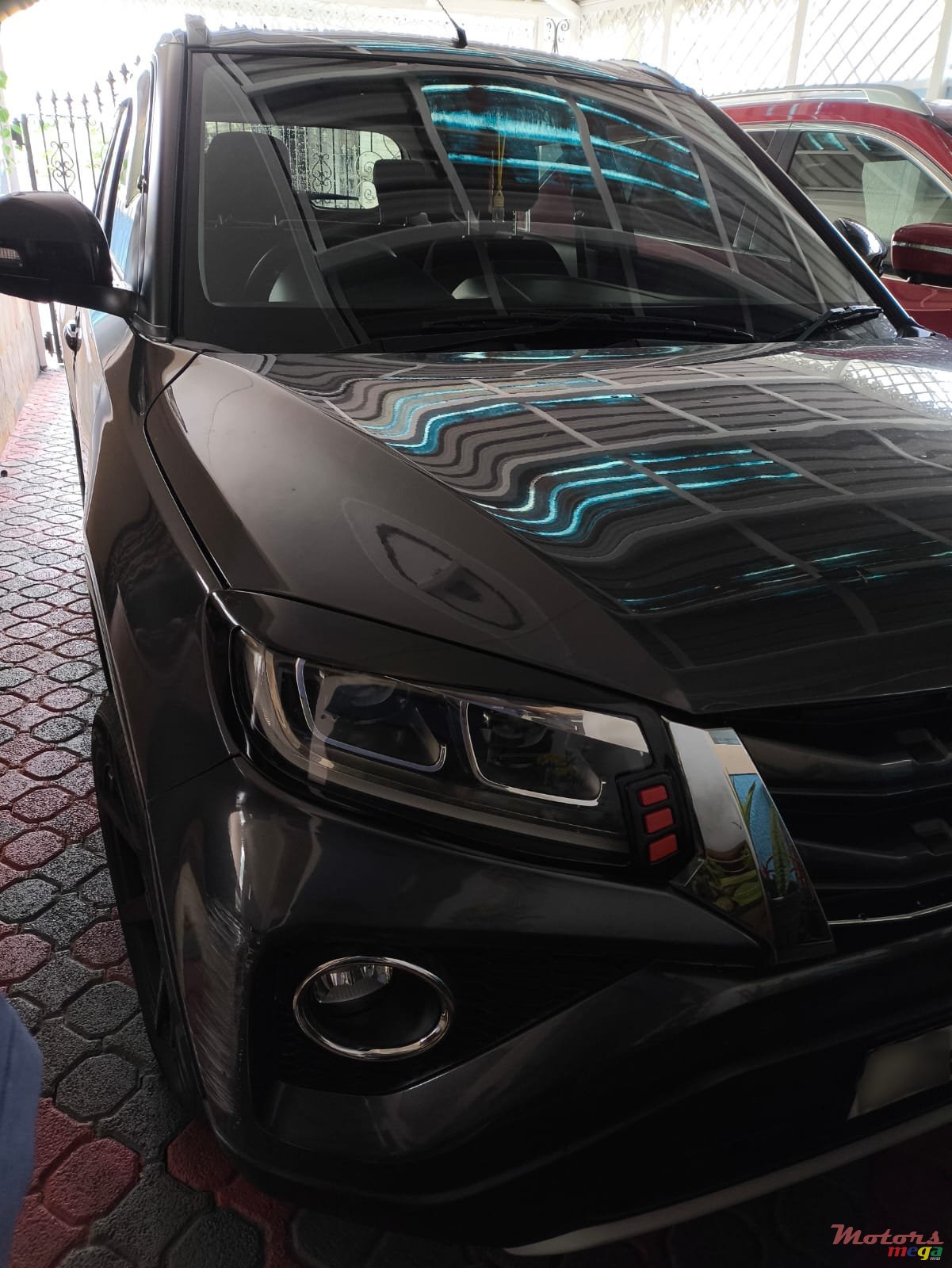 2023' Toyota Urban Cruiser photo #2