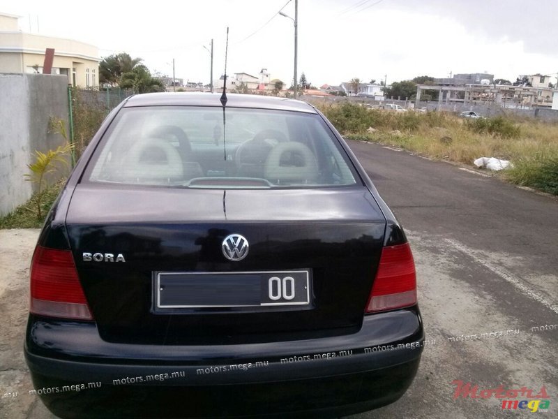 2000' Volkswagen photo #2