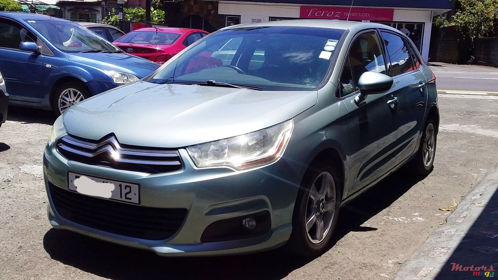 2012' Citroen C4 photo #2