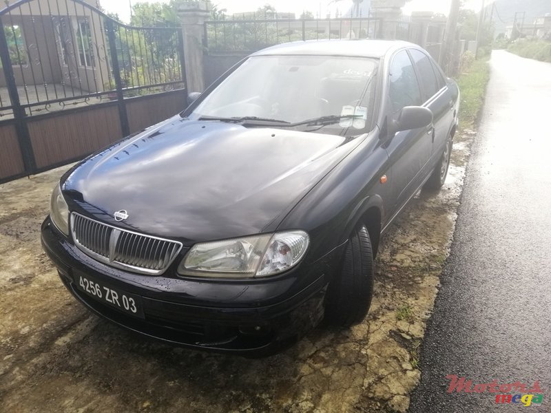 2003' Nissan Sunny photo #2