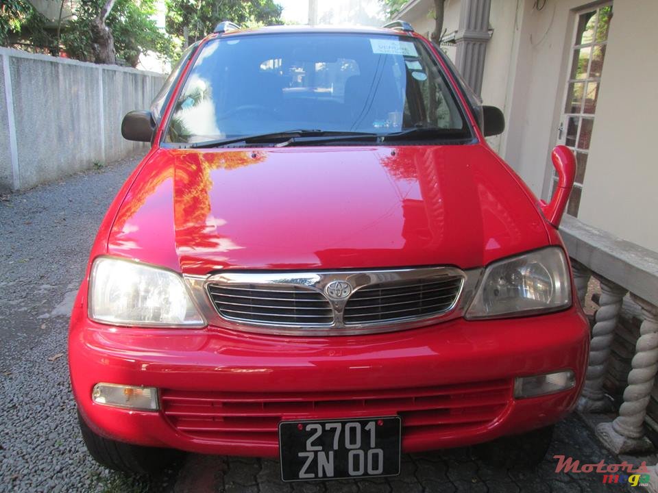 2000' Toyota Cami photo #1