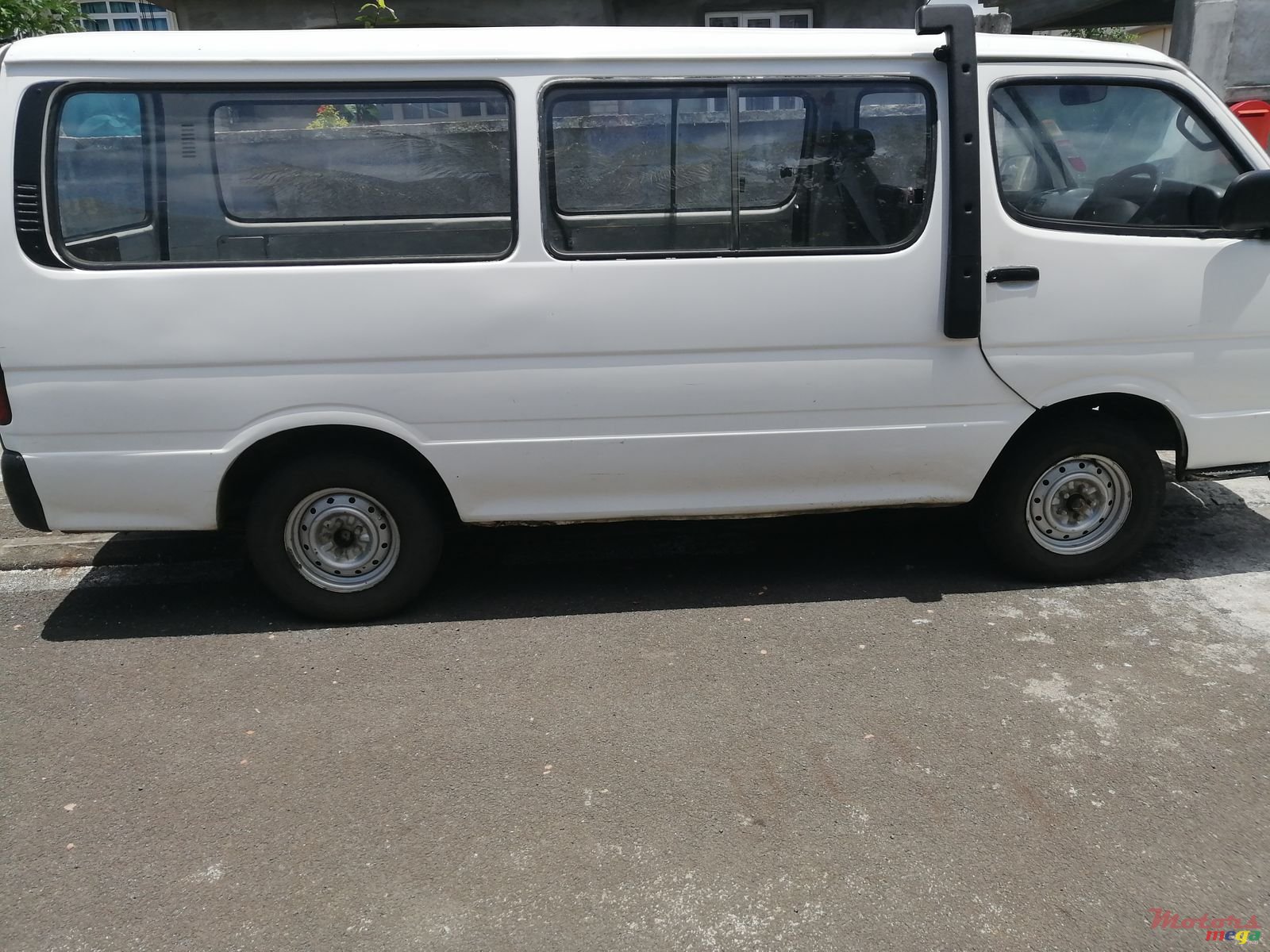 1993' Toyota HiAce photo #4