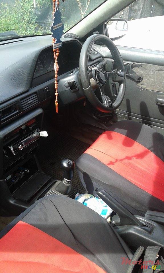 1990' Mazda 323 photo #4