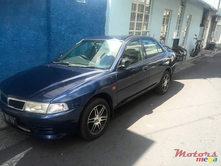 1998' Mitsubishi Lancer photo #3