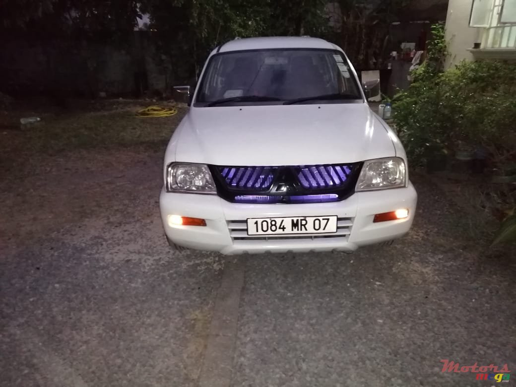 2007' Mitsubishi L 200 photo #4
