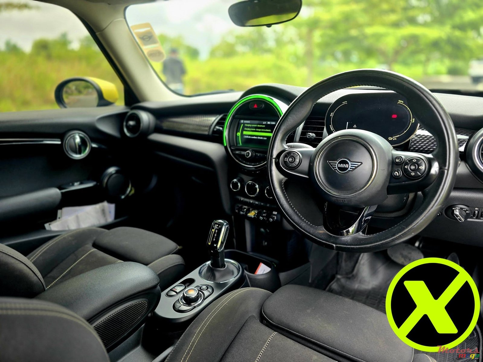 2021' MINI Cooper S photo #6