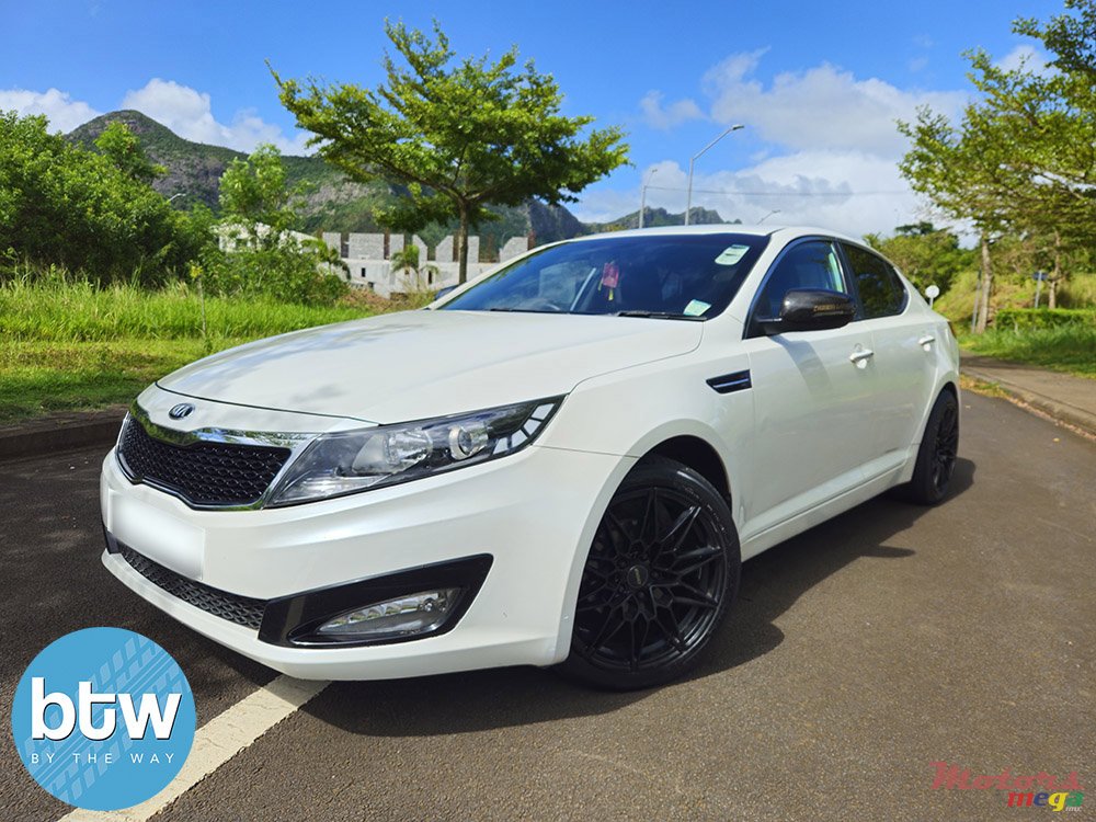 2013' Kia Optima EX 2.0 photo #2