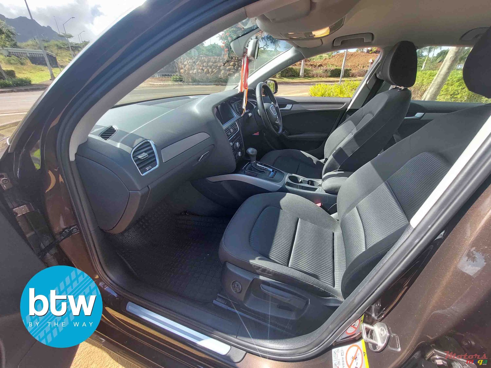 2014' Audi A4 photo #4