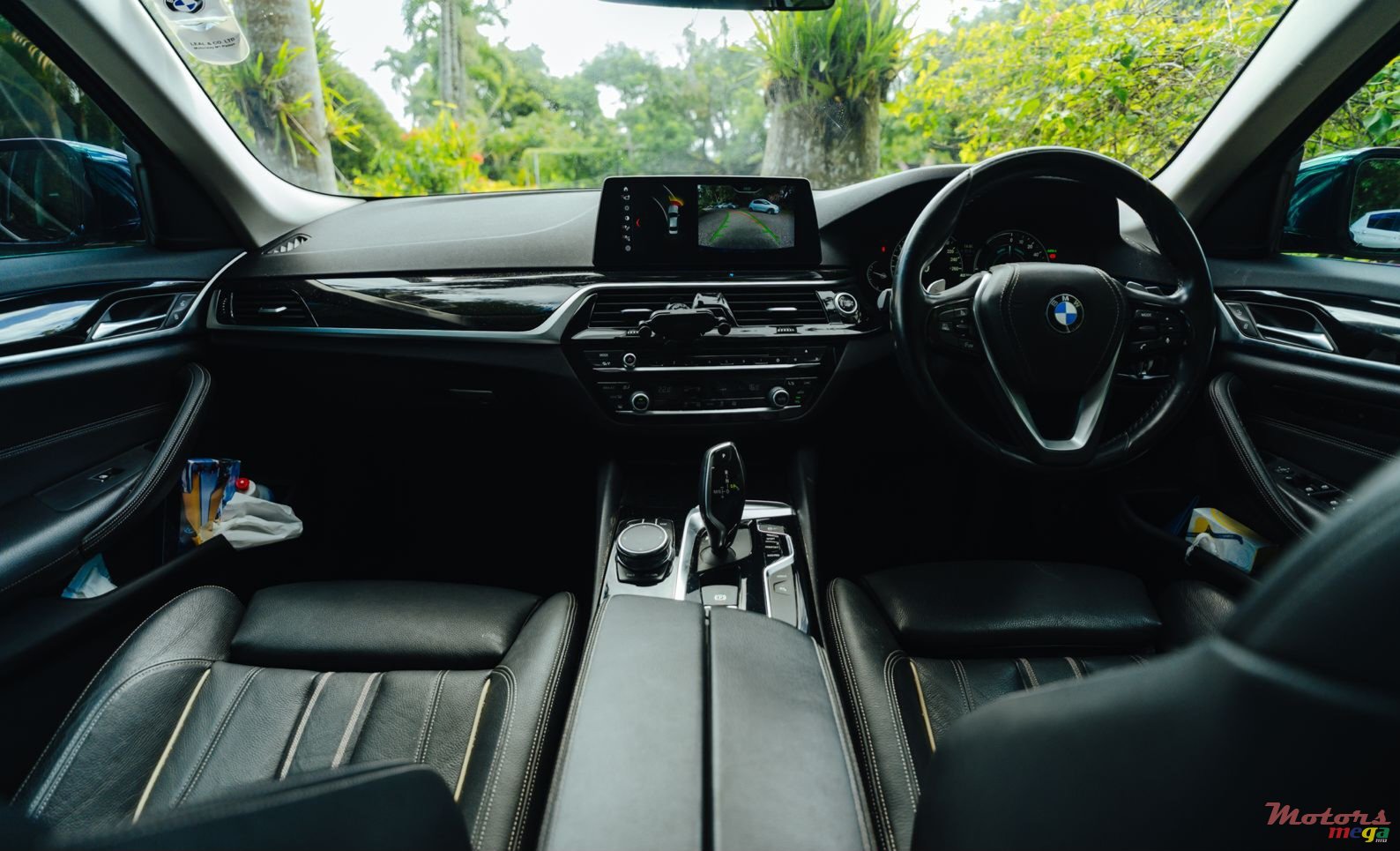 2019' BMW 530 photo #5