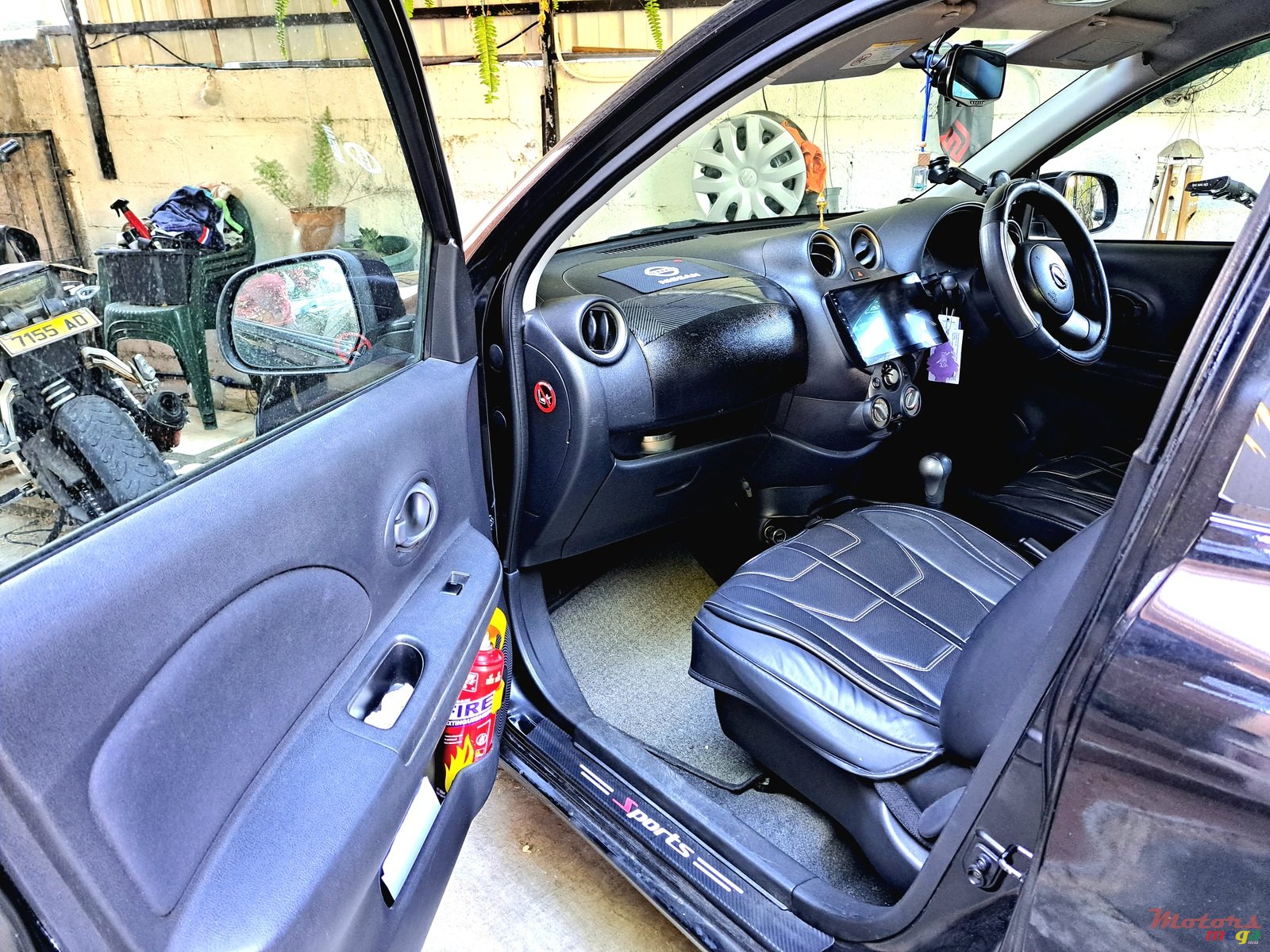 2011' Nissan March photo #4