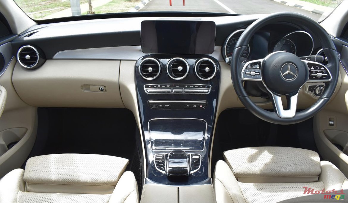 2020' Mercedes-Benz C 180 photo #5