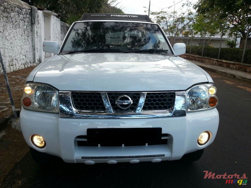 2004' Nissan Hardbody photo #3