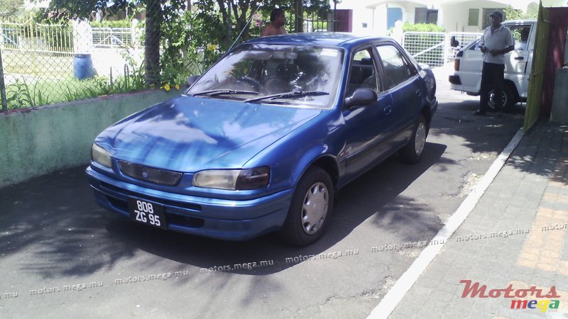 1995' Toyota photo #1