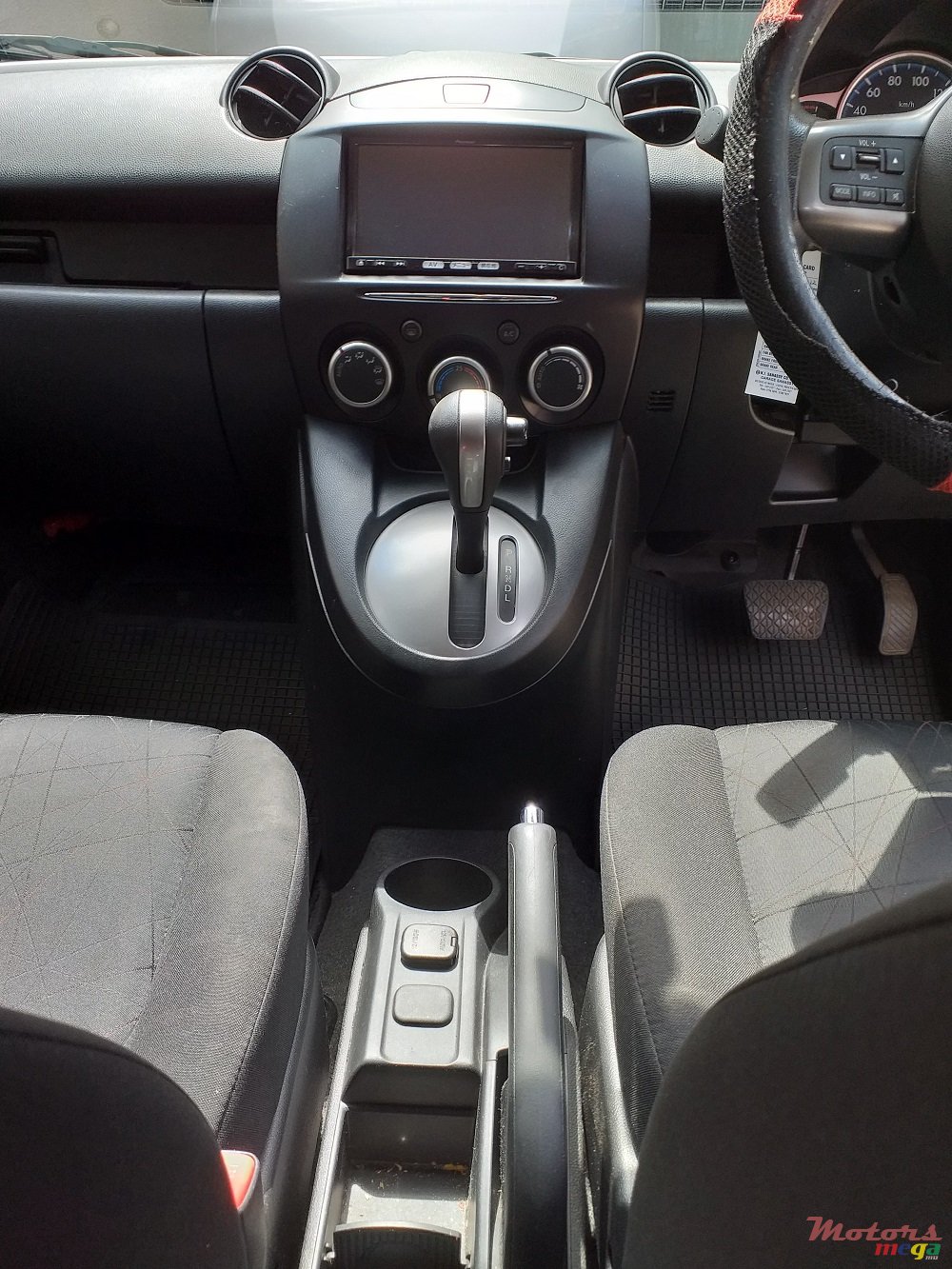 2012' Mazda Demio photo #3