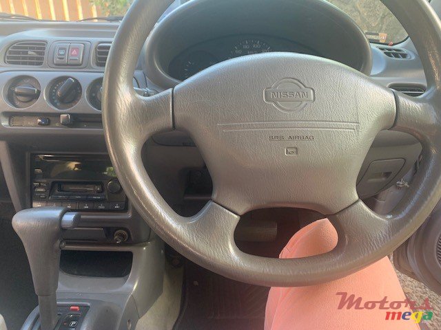 2001' Nissan March photo #5