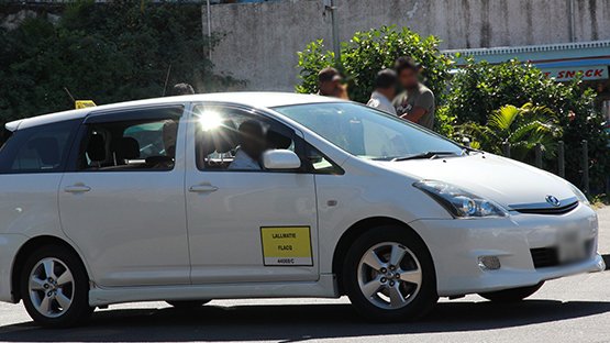 Permis à points : une révision envisagée pour les professionnels du transport, selon Raffick Bahadoor