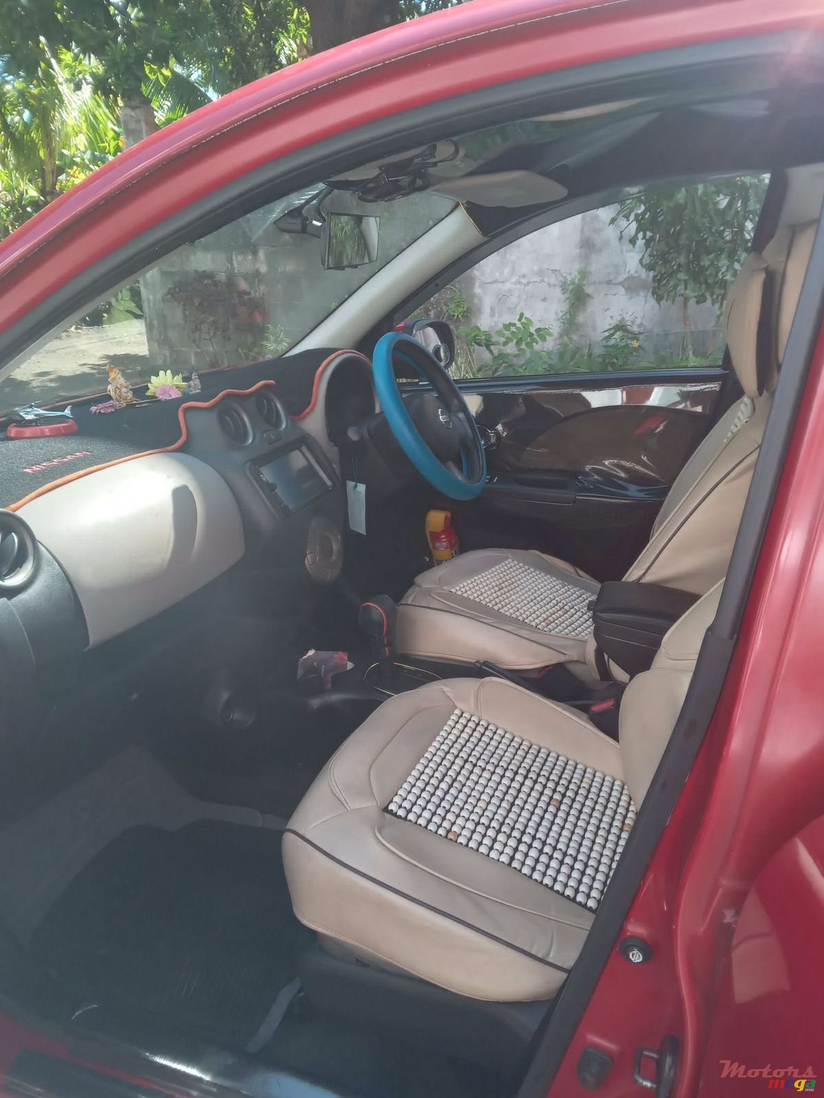 2011' Nissan March photo #1