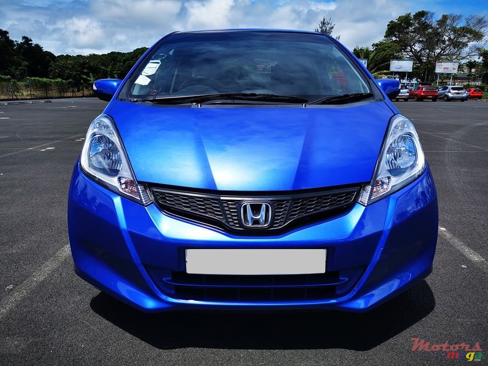 2011' Honda Fit photo #1